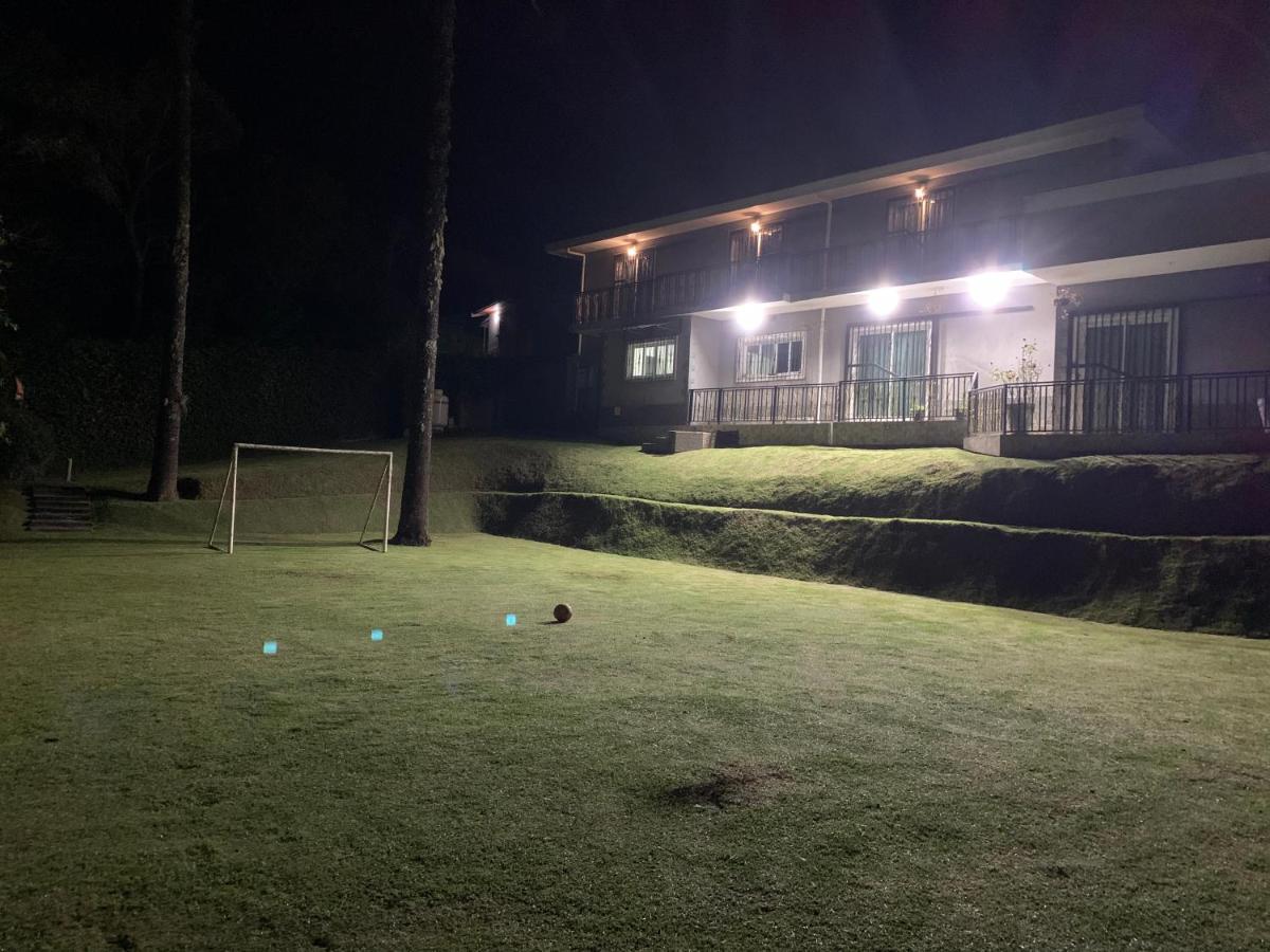 Excelente Casa, Bairro Nobre Em Campos Do Jordao Villa Kültér fotó